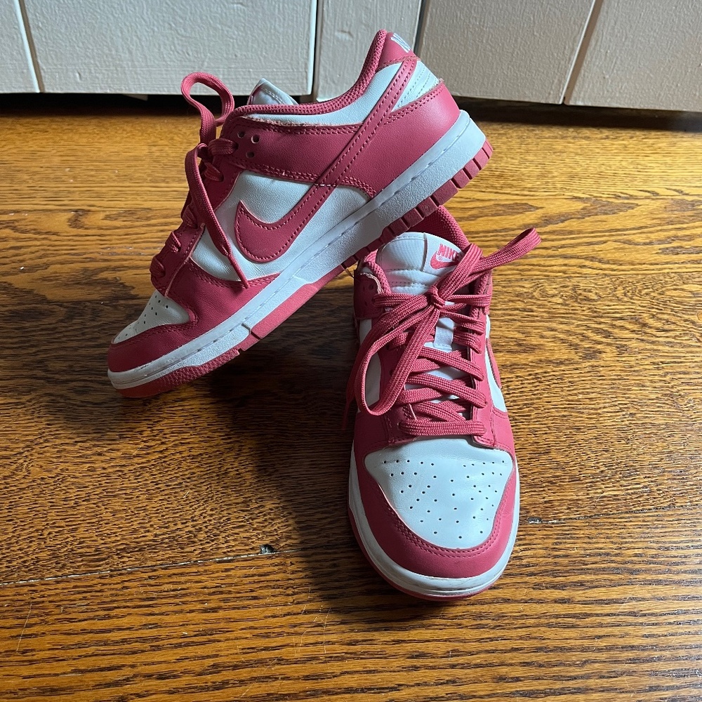 Women’s Dunk Low ‘Archeo Pink’
